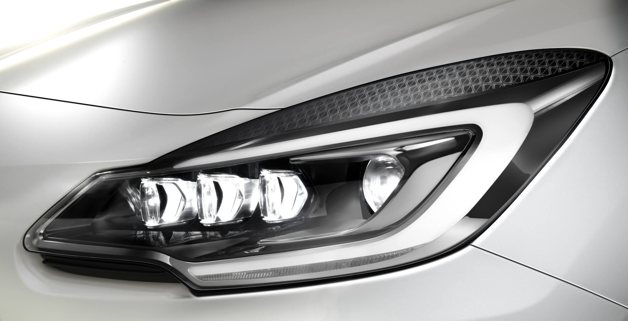 DS 3 New Light Signature（ニュー・ライト・シグネチャー）」を発売