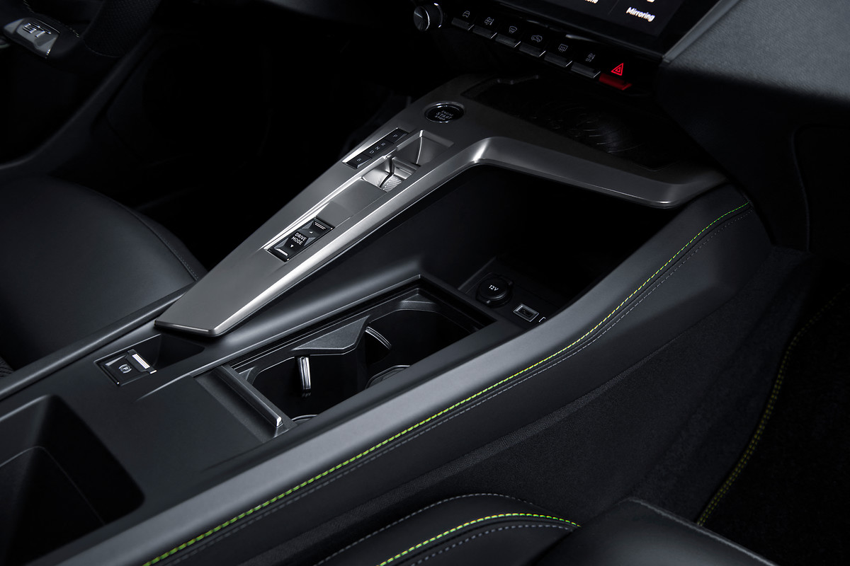 20210319_PEUGEOT_NEW_308_translate_029