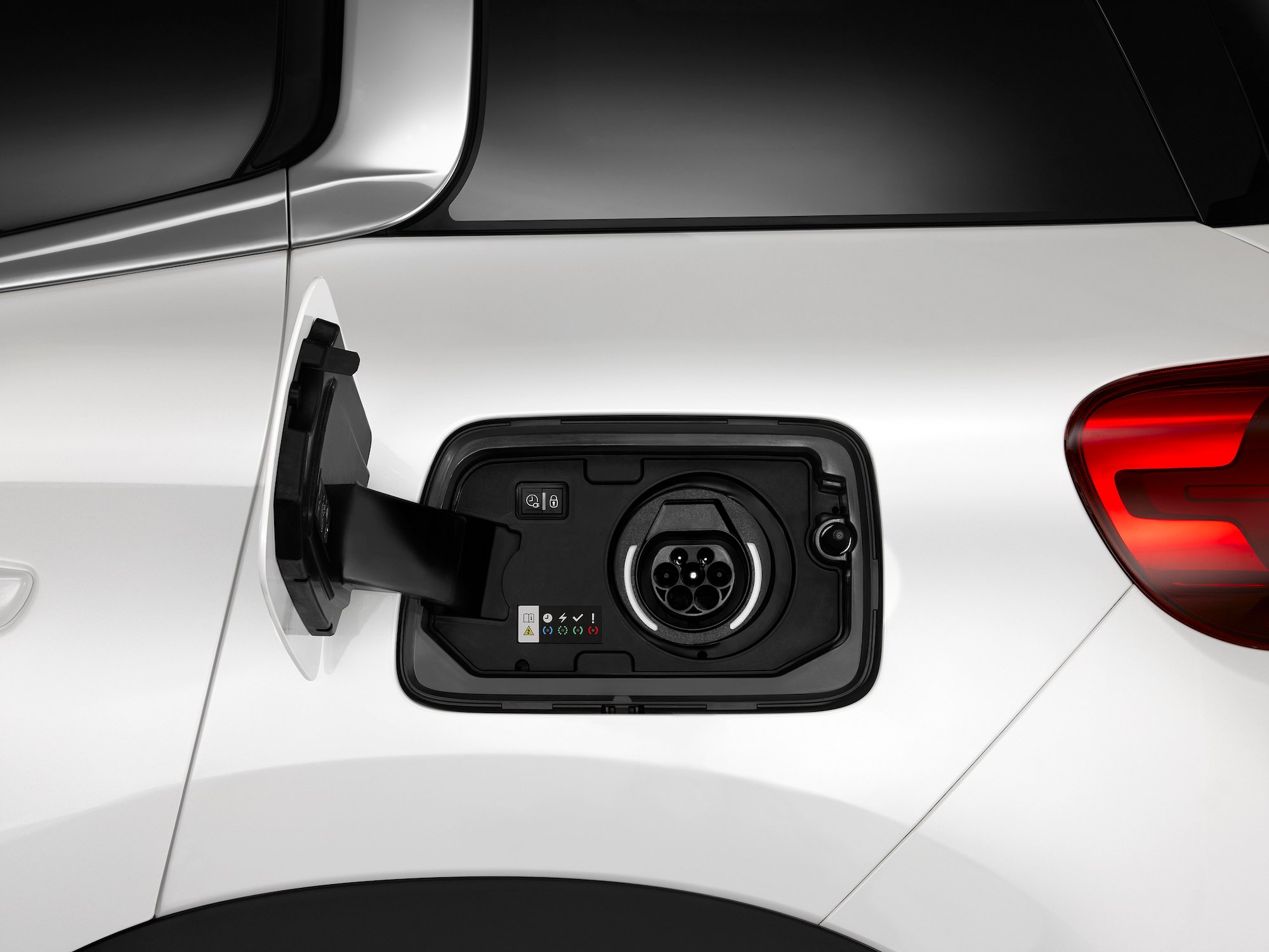 20210624_C5AIRCROSS_SUV_PLUG-IN_HYBRID020