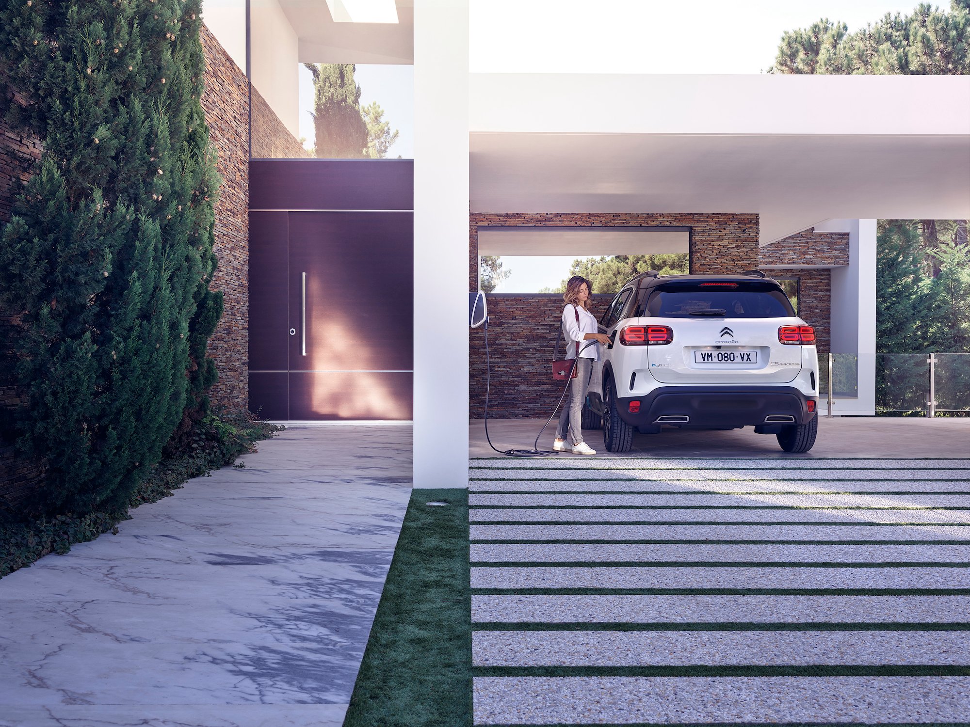 20210624_C5AIRCROSS_SUV_PLUG-IN_HYBRID028