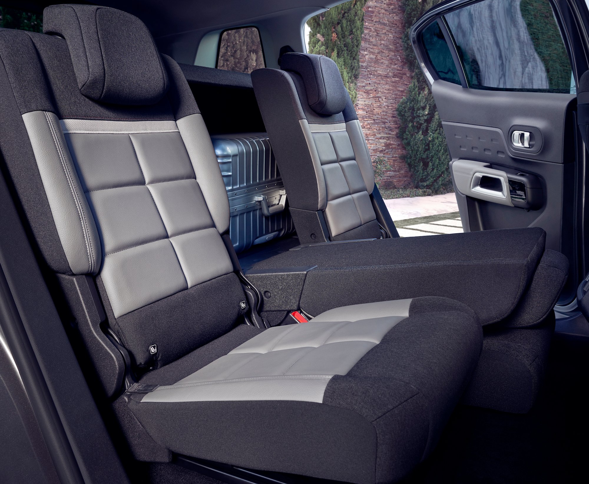 20210624_C5AIRCROSS_SUV_PLUG-IN_HYBRID034