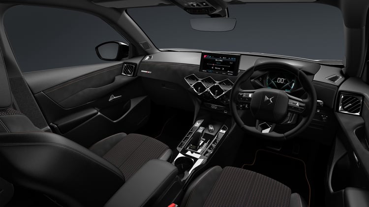 20210705_DS3CROSSBACK_E-TENSE_PERFORMANCE_Line04