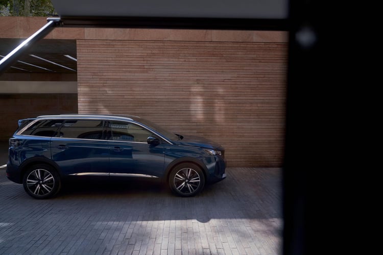 PEUGEOT_5008_2020_033_FRのコピー