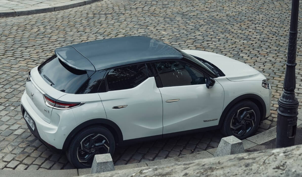 パリへの旅情をかき立てる特別仕様車 DS 3 CROSSBACK TOIT DE PARIS