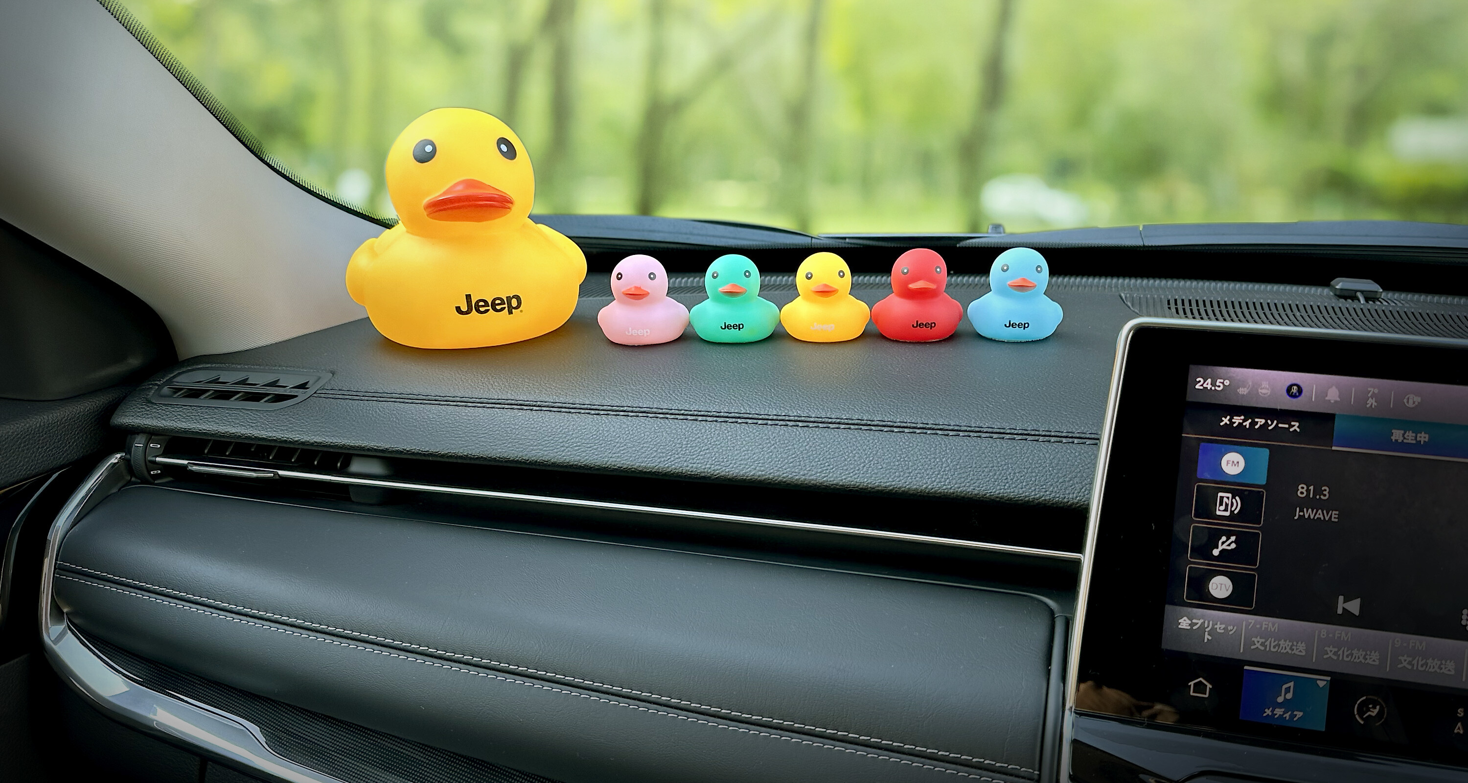 ジープ 限定車 「Jeep® Commander Freedom Edition」発売 | Stellantis