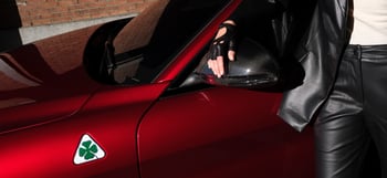 AR-GalleryFullScreen-GIULIA-QV-COLLEZIONE-6_DSK