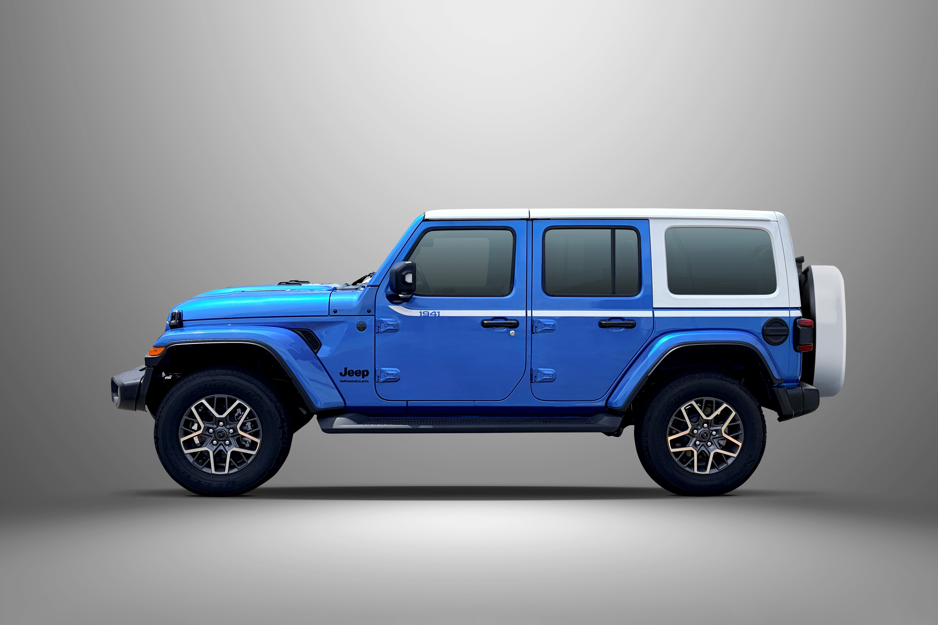 ジープ 限定車 「Jeep® Wrangler Whitecap」を発売 | Stellantis